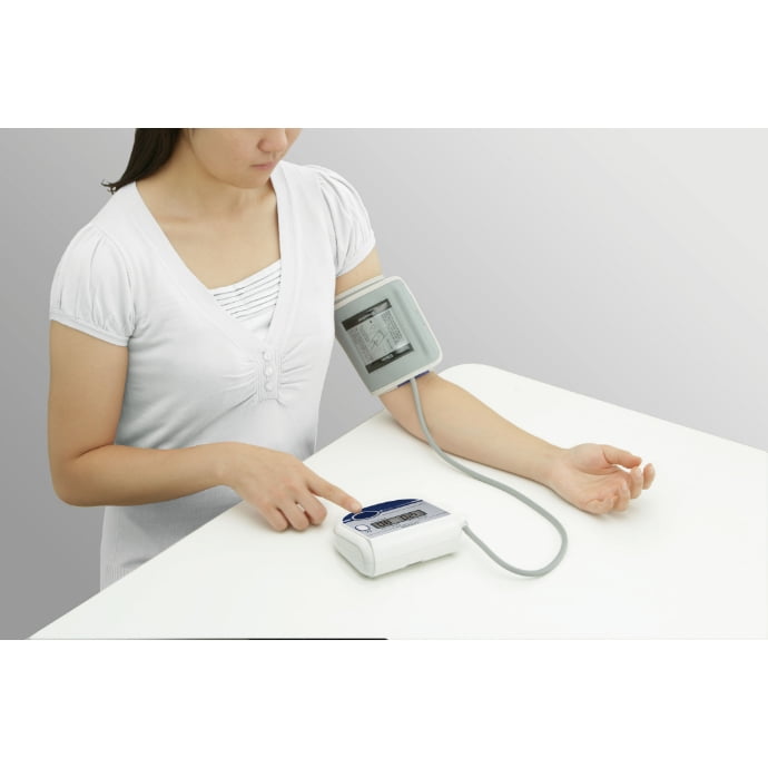 DIGITAL BLOOD PRESSURE MONITOR